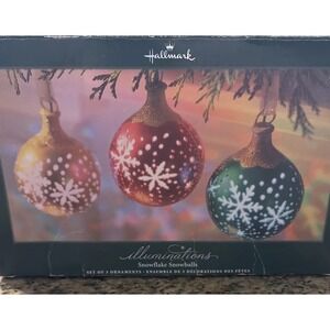 Hallmark 2005 Illuminations Snowflakes Snowballs Set Of 3